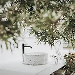 Amonita - Luxurious Space, Private Pool Villa