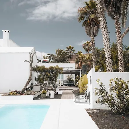 Amonita - Luxurious Space, Private Pool Вилла