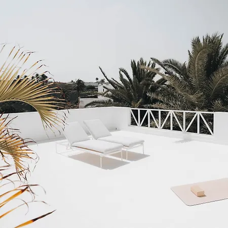 Amonita - Luxurious Space, Private Pool Villa Tiagua