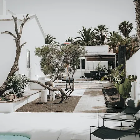 فيلة Amonita - Heated Pool, Luxurious Space Tiagua