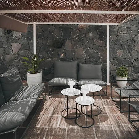 Amonita - Luxurious Space, Private Pool Тьягуа