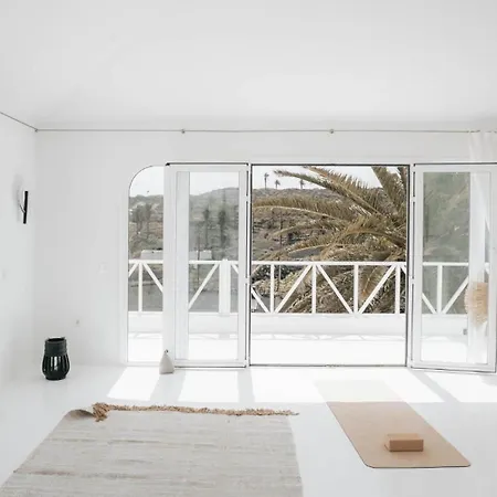 Amonita - Luxurious Space, Private Pool Вилла